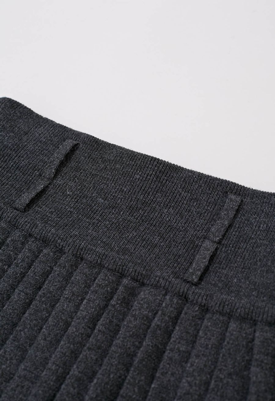 V-Neck Sleeveless Knit Top and Pleated Skirt Set in Smoke