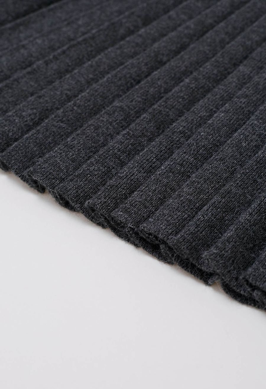 V-Neck Sleeveless Knit Top and Pleated Skirt Set in Smoke