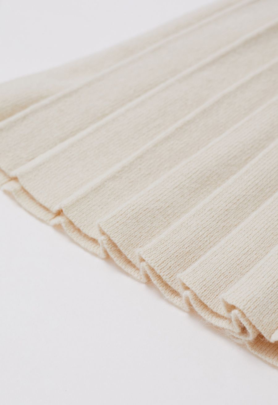 V-Neck Sleeveless Knit Top and Pleated Skirt Set in Cream