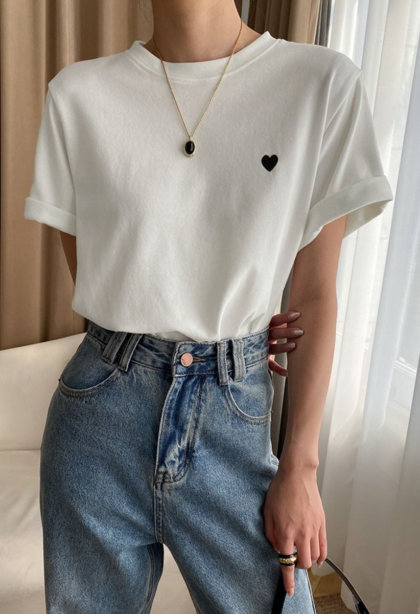 Cute Embroidered Heart Pattern T-Shirt in White