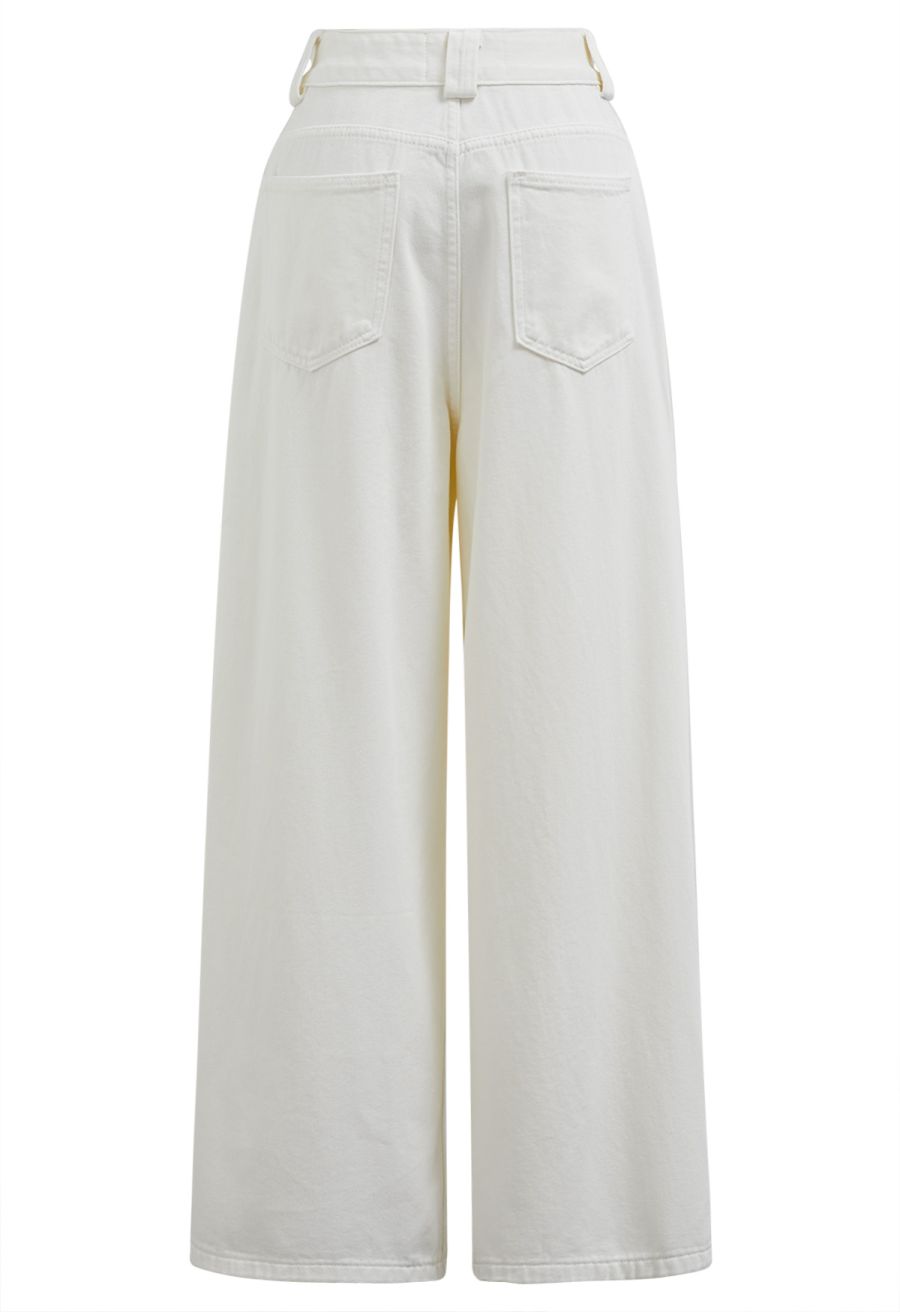 Vintage Charm Straight Leg Jeans in White