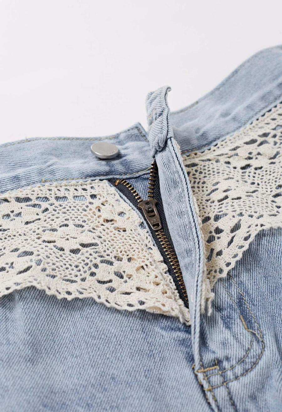 Cutwork Lace Trim Wide-Leg Jeans