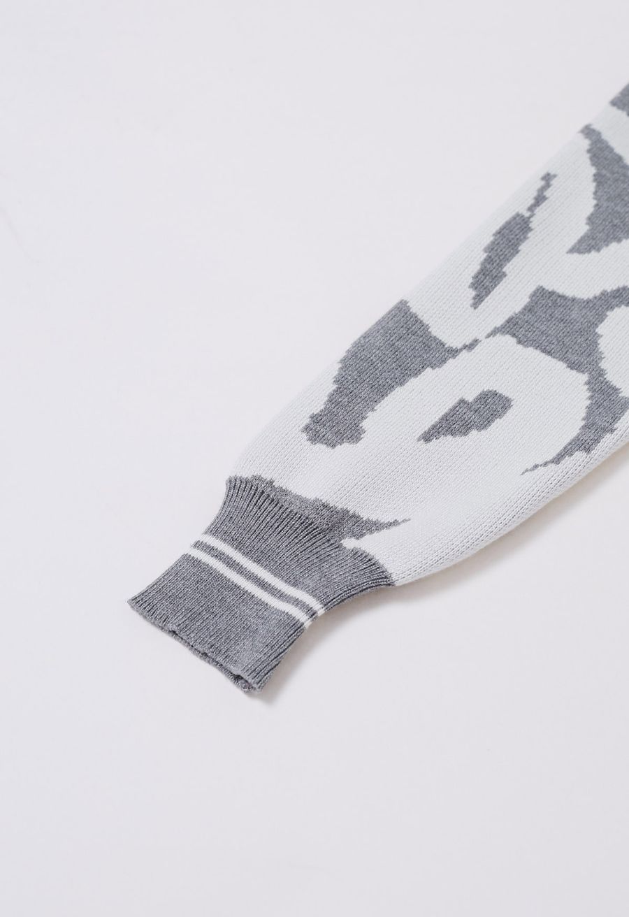 Abstract Print Buttoned Knit Cardigan and Pants Set in Grey