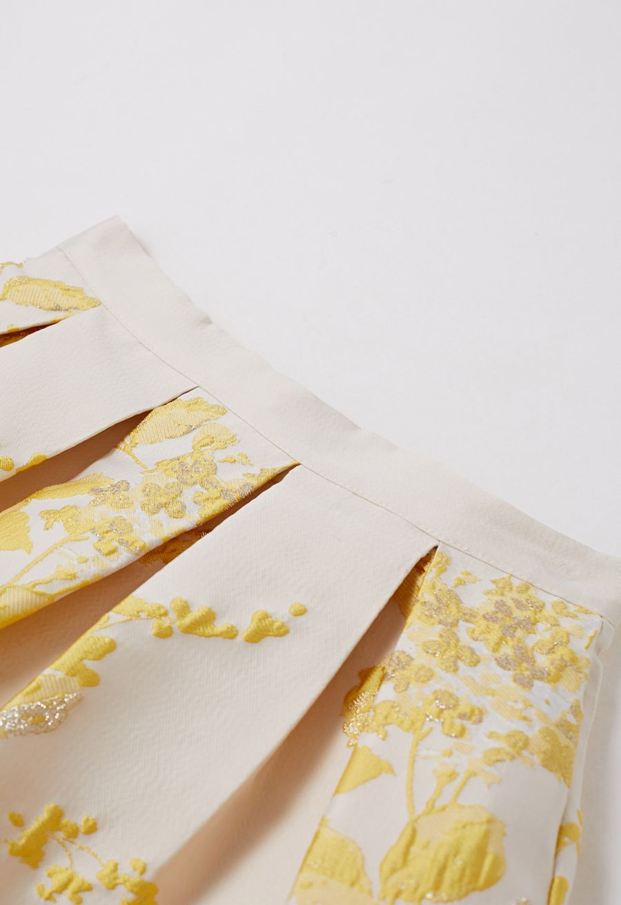 Ebullient Peony Jacquard Pleated Midi Skirt in Yellow