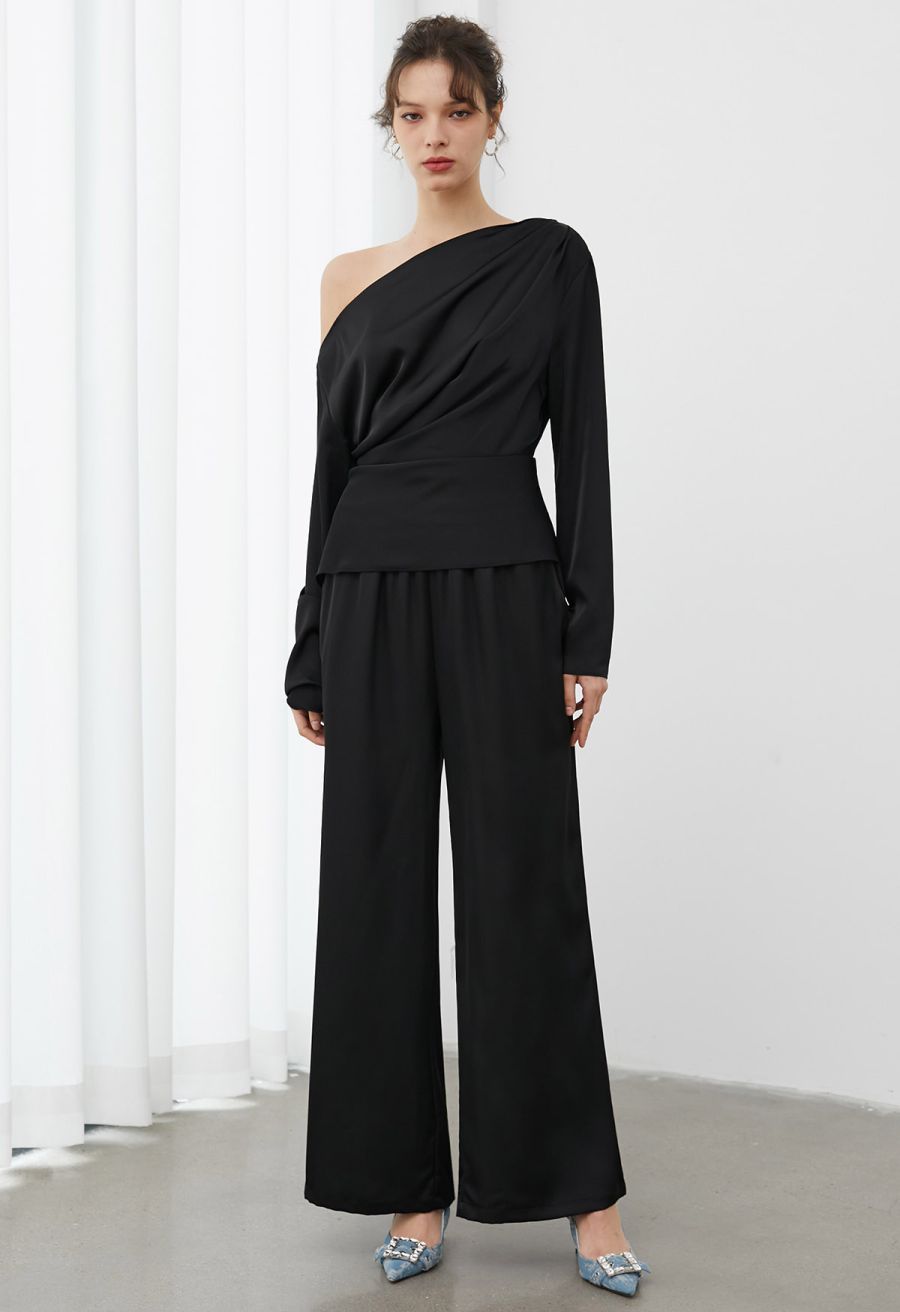 Satin Finish Pull-On Pants in Black