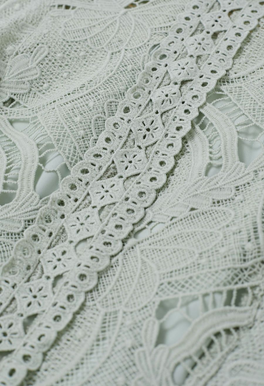 Leaves Cutwork Lace Flutter Sleeve Top in Pea Green