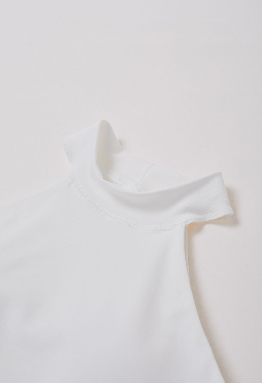 Solid Halter Neck Crop Top in White