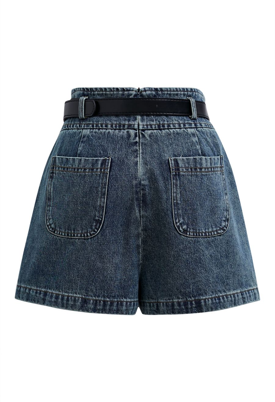 Fake Flap Pockets Belted Denim Skorts in Blue