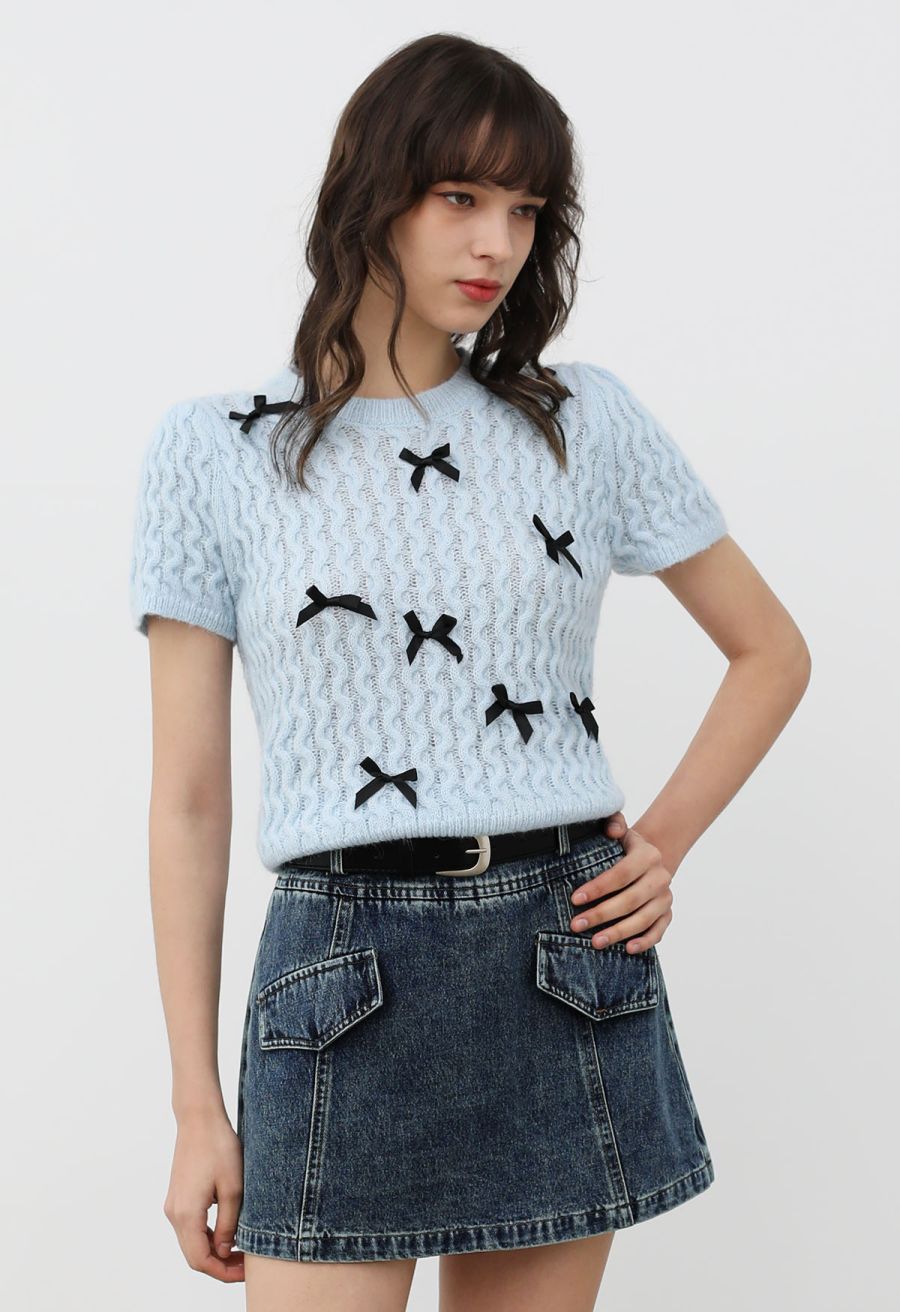 Fake Flap Pockets Belted Denim Skorts in Blue