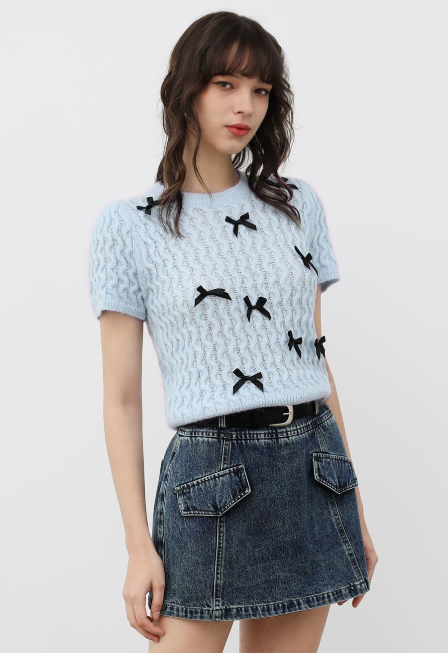 Fake Flap Pockets Belted Denim Skorts in Blue