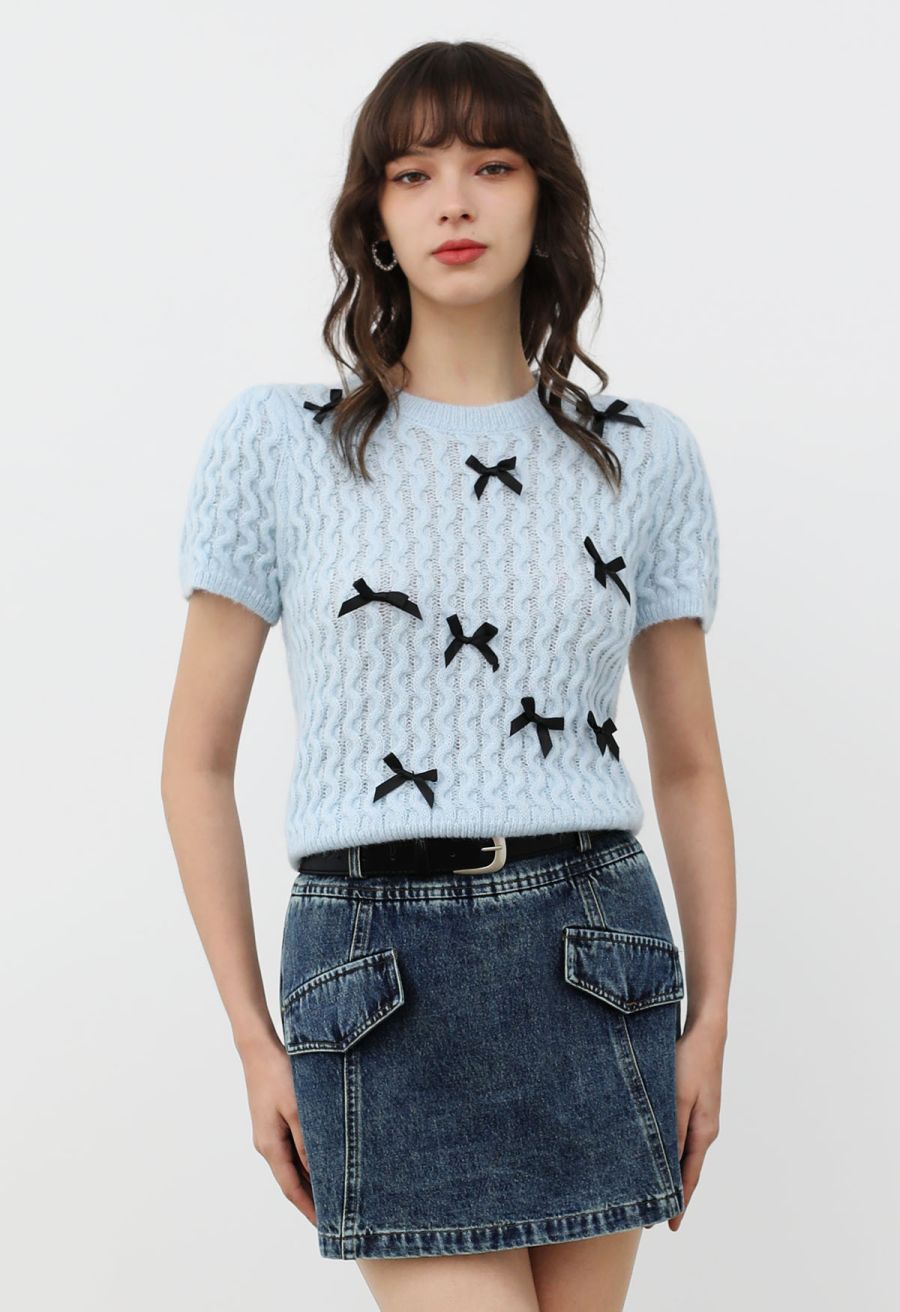 Fake Flap Pockets Belted Denim Skorts in Blue