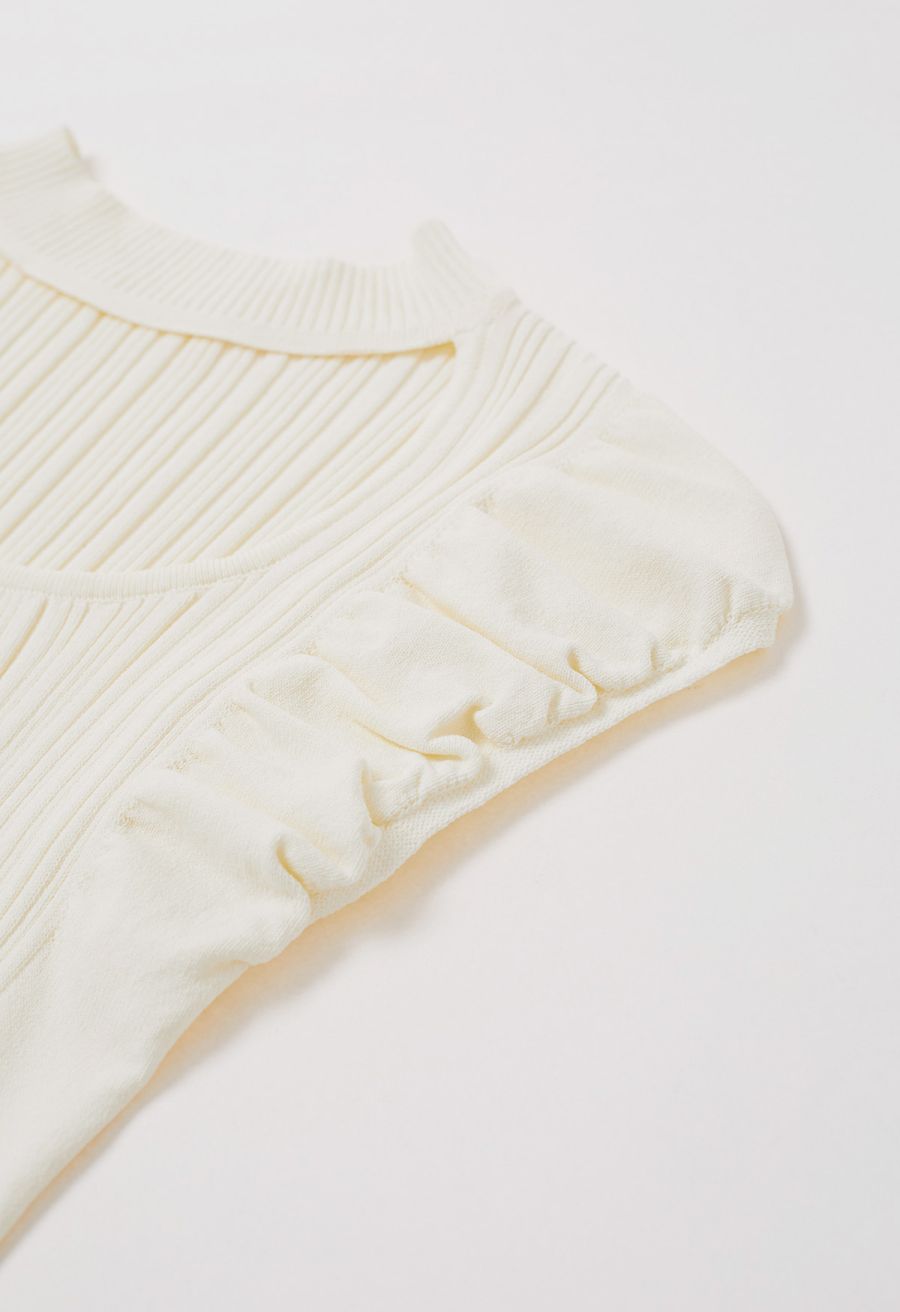 Choker Neck Ruched Cap Sleeves Knit Top in Cream