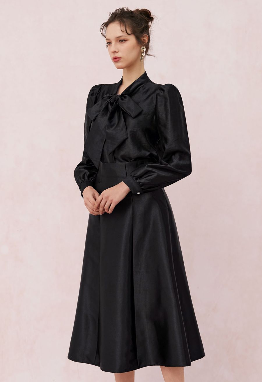 Glossy A-Line Midi Skirt in Black
