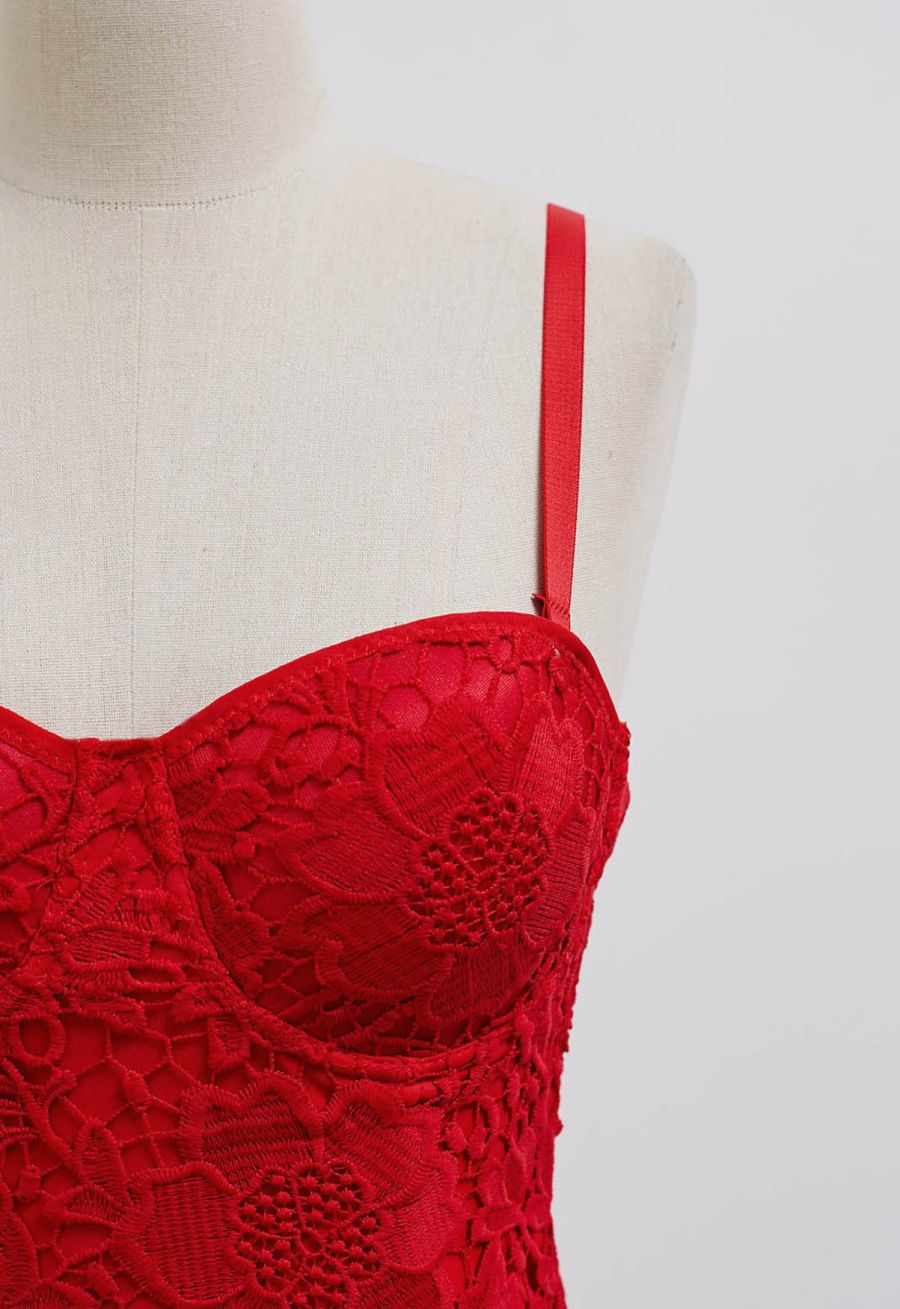 Floral Cutwork Lace Bustier Crop Top in Red
