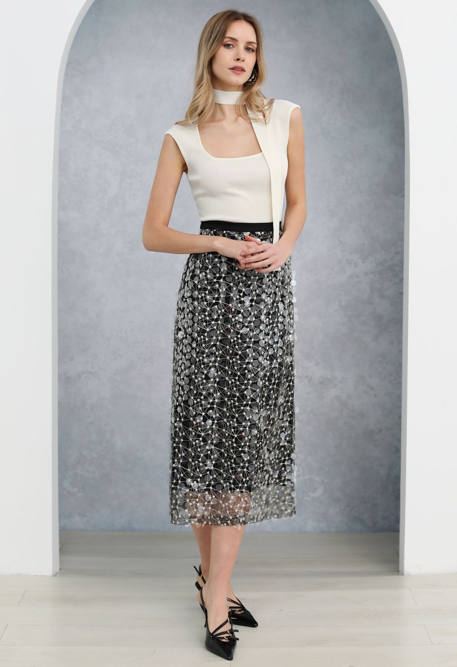 Square Neck Sleeveless Knit Top with Sash in White