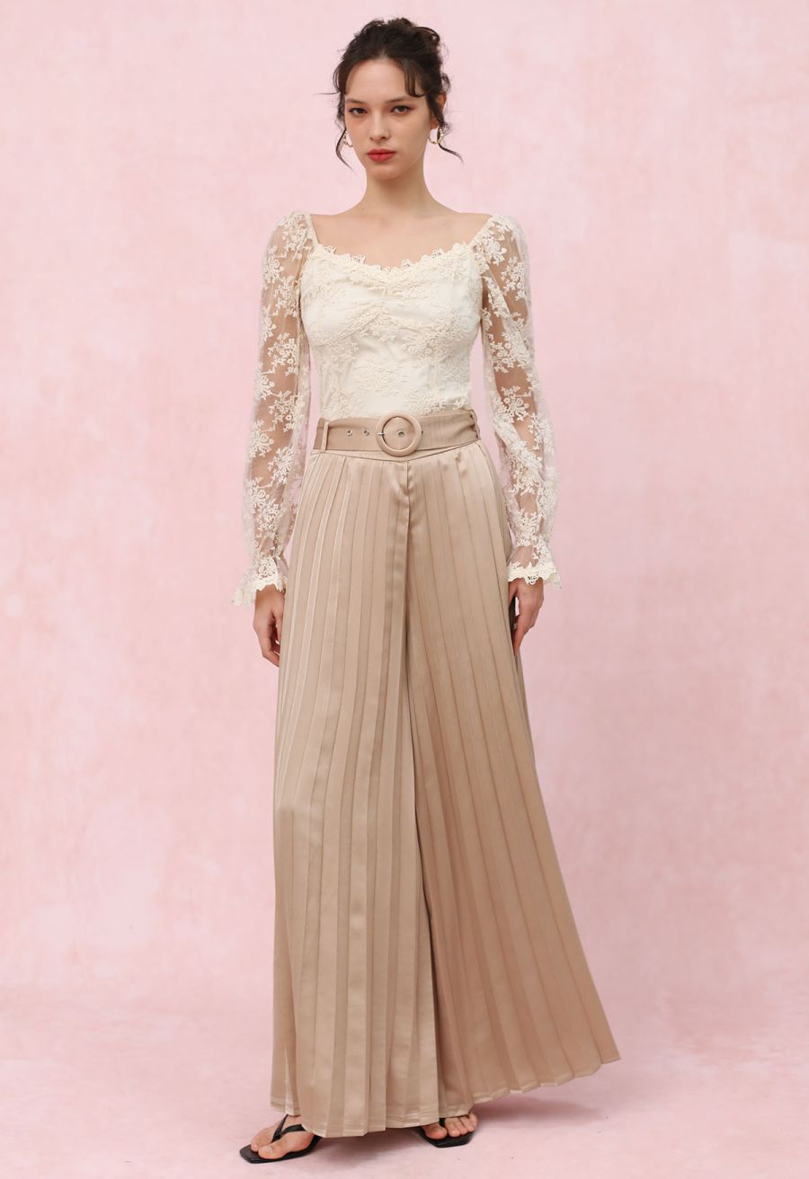 O-Ring Belt Pleated Wide-Leg Pants in Coral