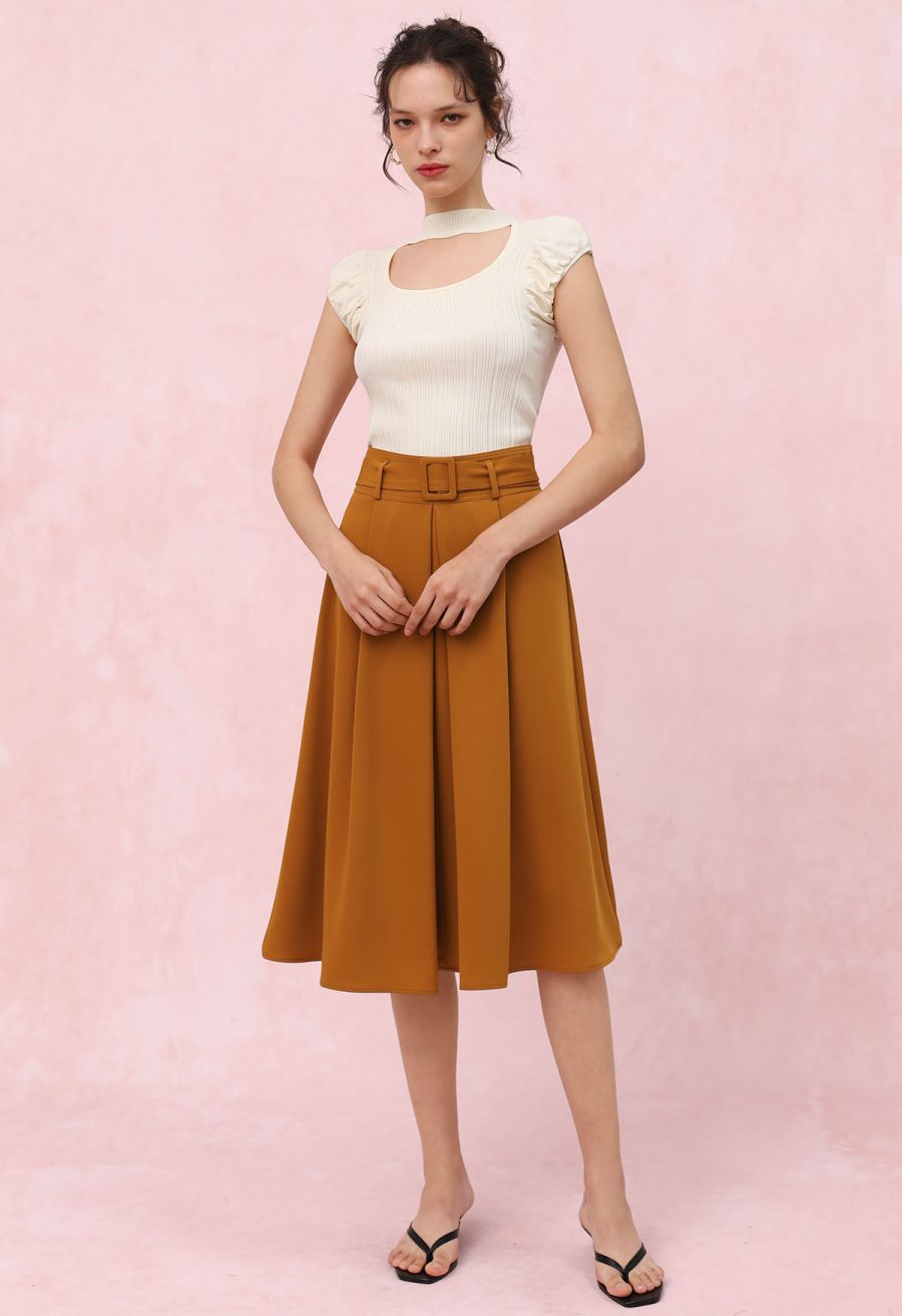 Choker Neck Ruched Cap Sleeves Knit Top in Cream