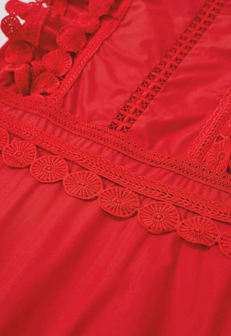 Crochet Trim Sleeveless Midi Dress in Red