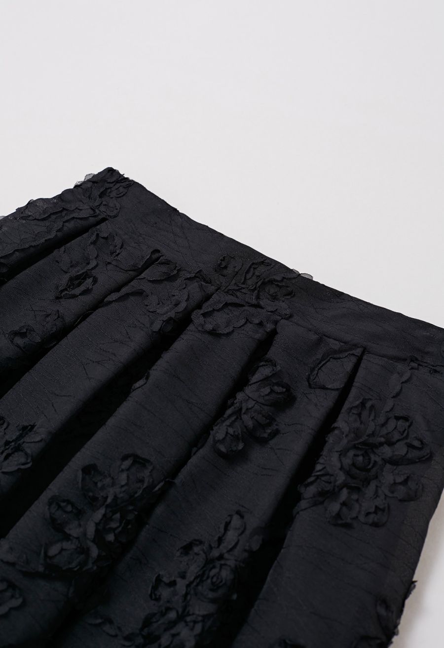 Floral and Stem Jacquard Pleated Midi Skirt in Black