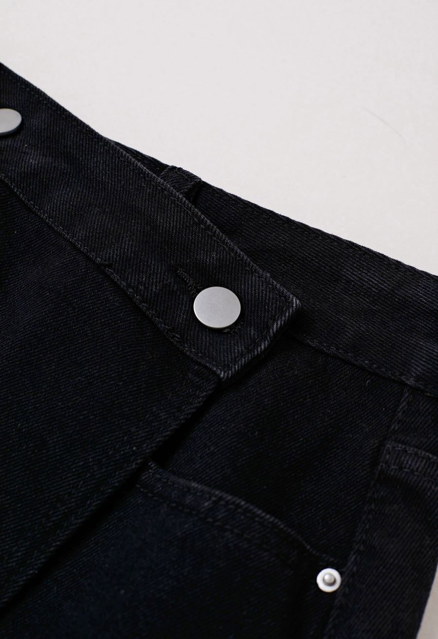 Modern Flap Pocket Denim Skorts in Black