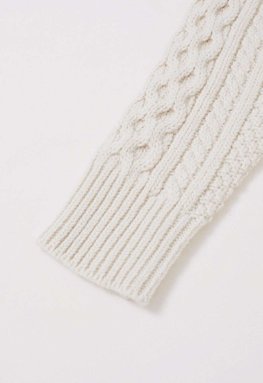 Hug-Me Cable Knit Crewneck Sweater in Ivory