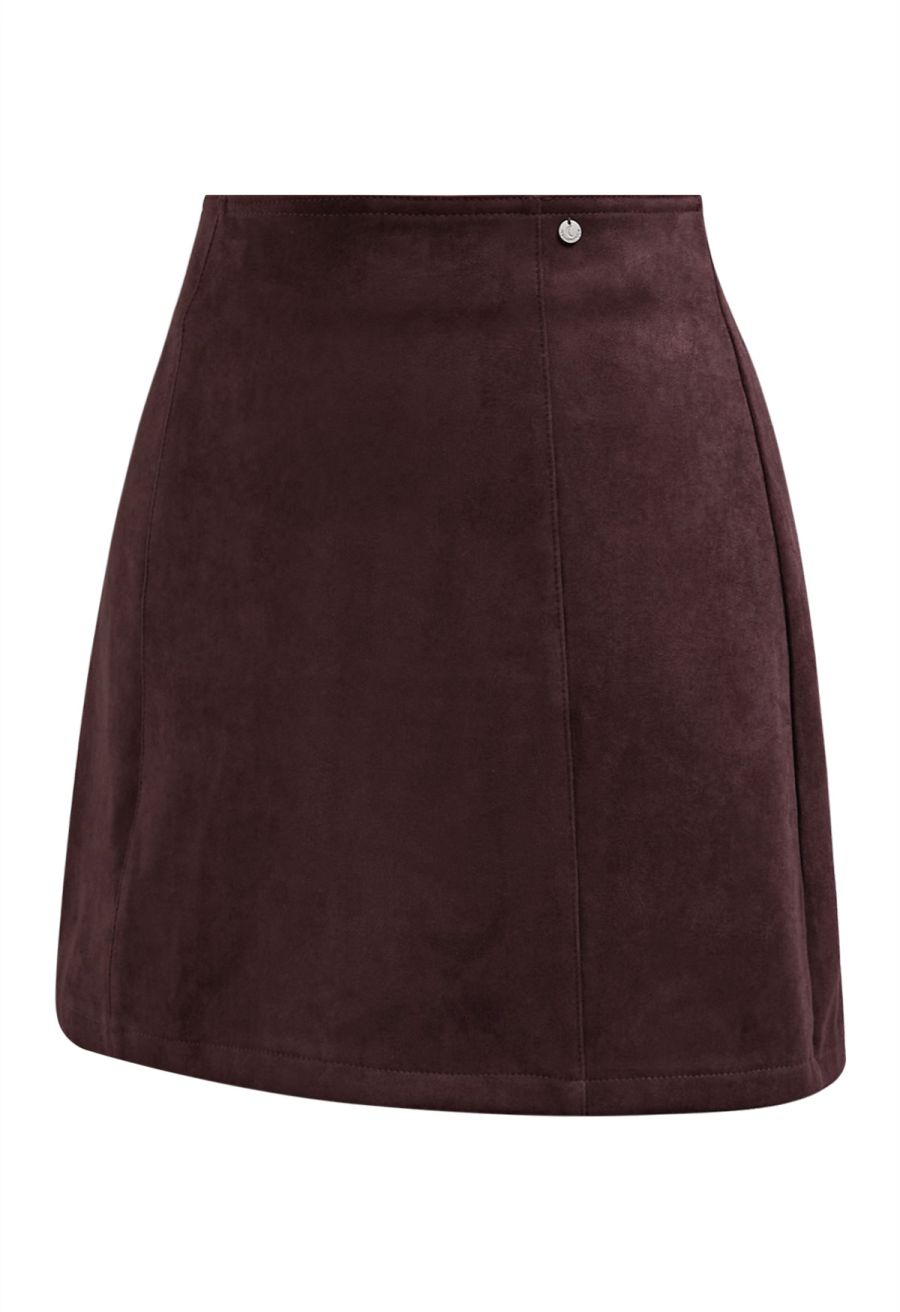 Retro Chic Faux Suede Mini Skirt in Burgundy