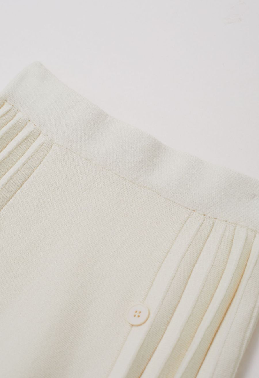 Soft Elegance Button Trim Pleats Knit Skirt in Cream