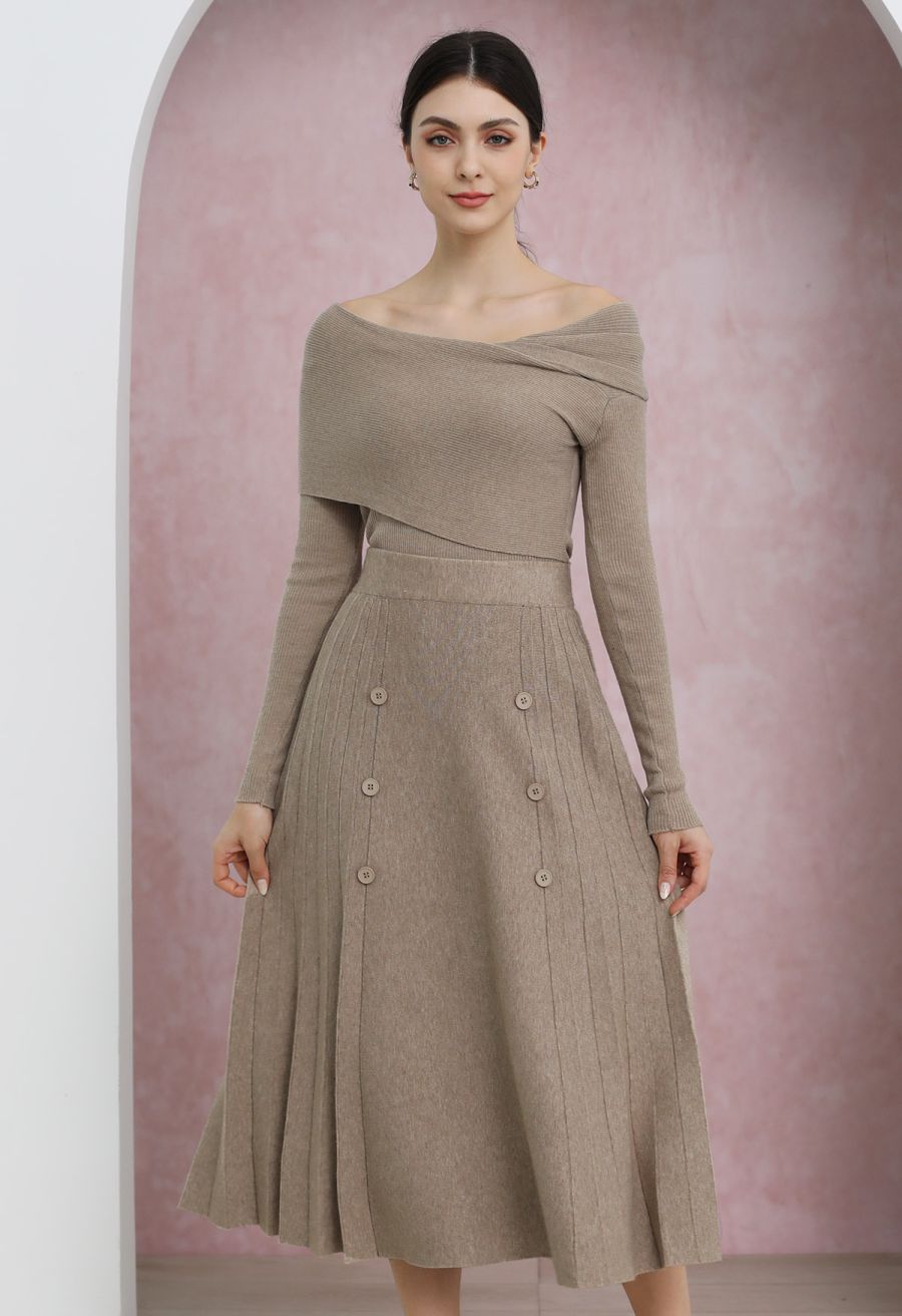 Soft Elegance Button Trim Pleats Knit Skirt in Sand