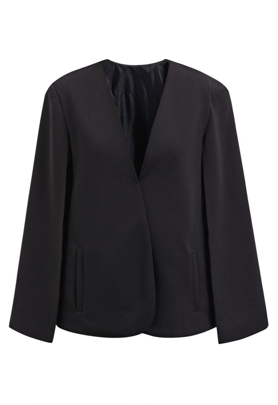 Modish Split Sleeve Cape Jacket in Black