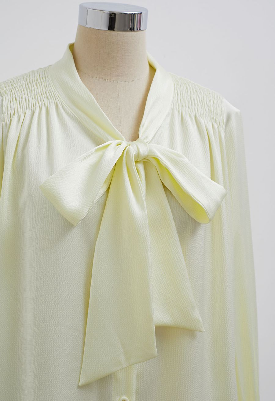 Self-Tie Bowknot Embossed Shirt