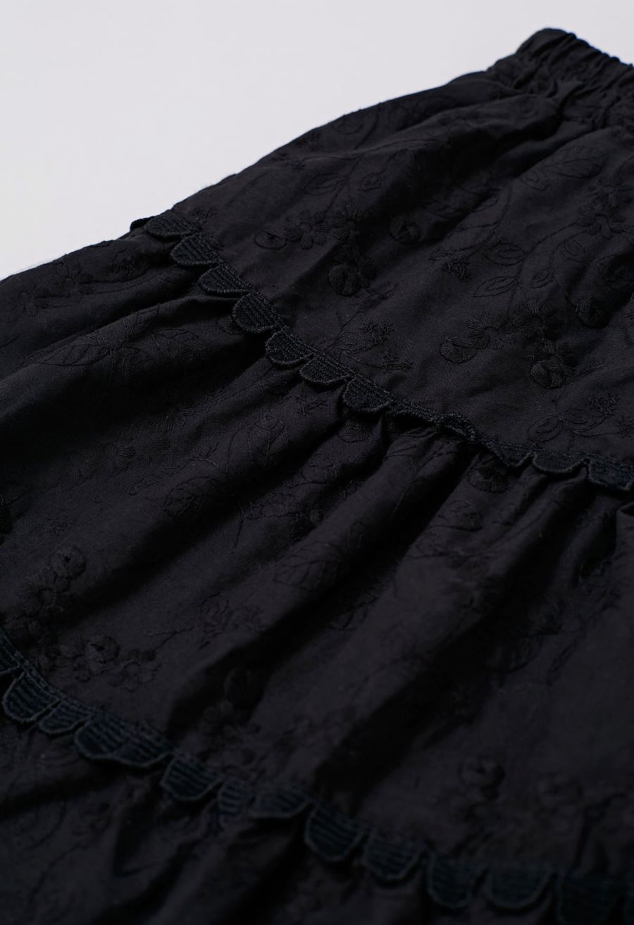 Garden Cutie Floret Embroidered Mini Skirt in Black
