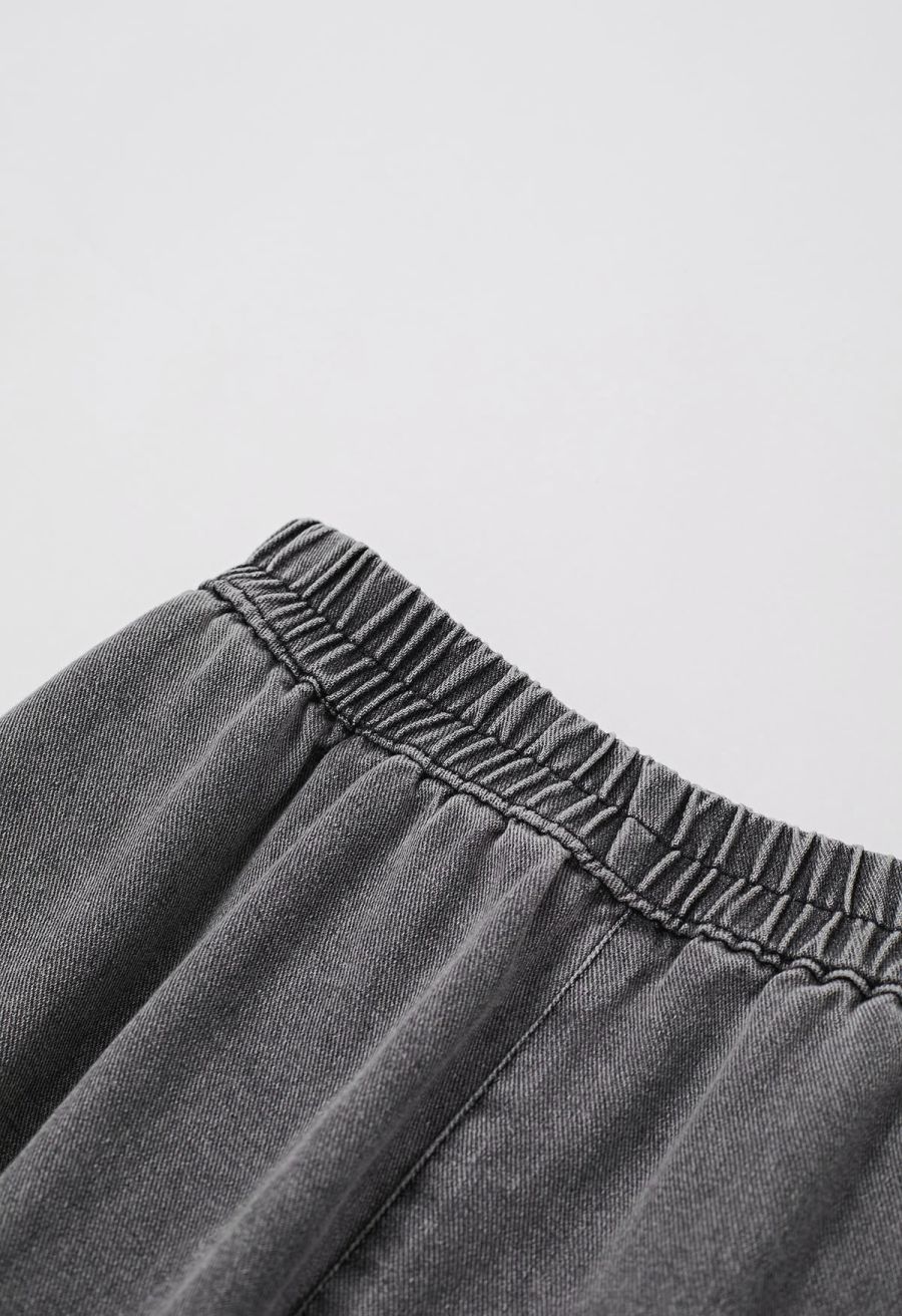 Sleek Proposition Elastic Waist Wide-Leg Jeans in Grey