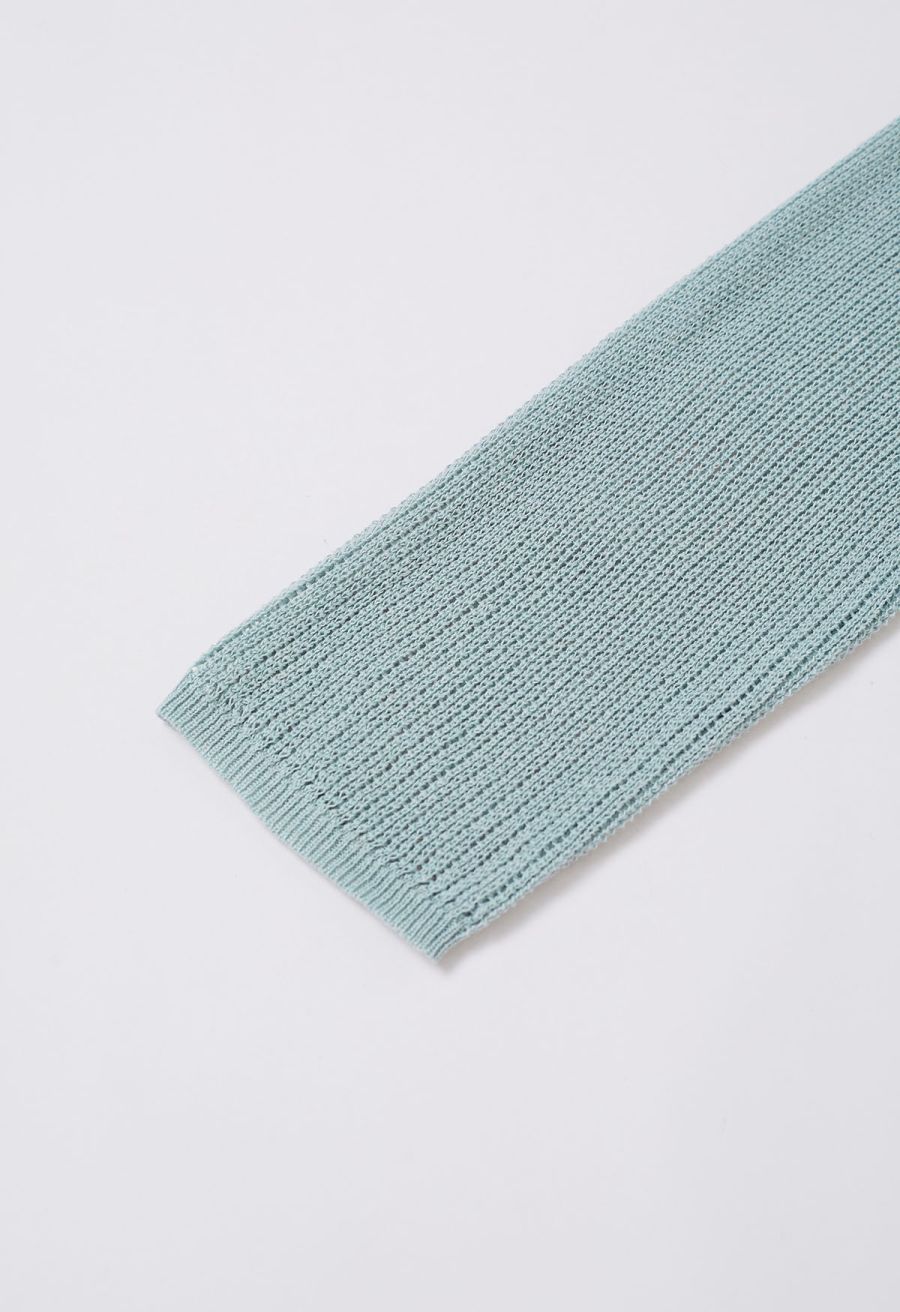 Fake Two-Piece Collared Eyelet Knit Top in Teal