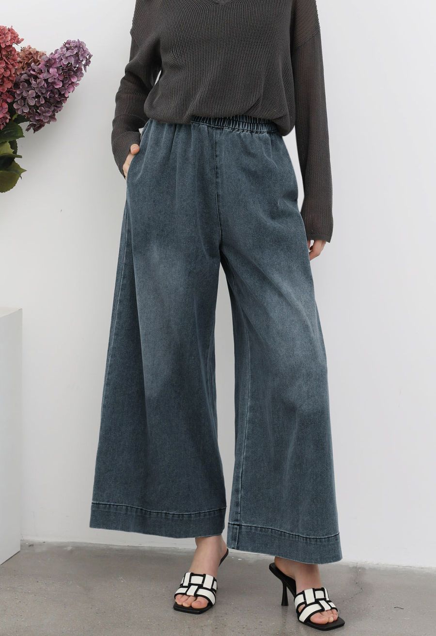 Sleek Proposition Elastic Waist Wide-Leg Jeans in Blue