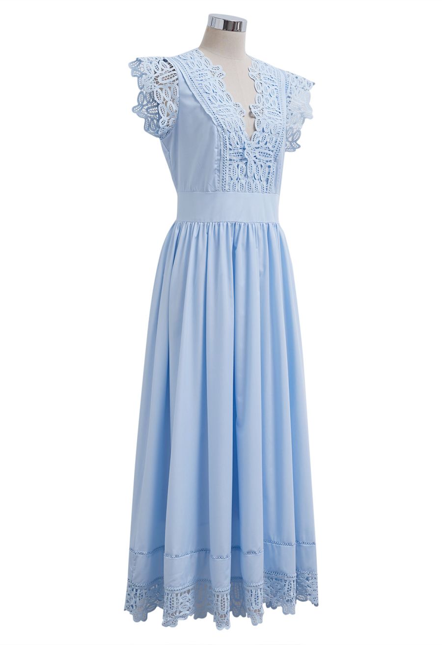 V-Neck Lace Panelled Sleeveless Maxi Dress in Baby Blue