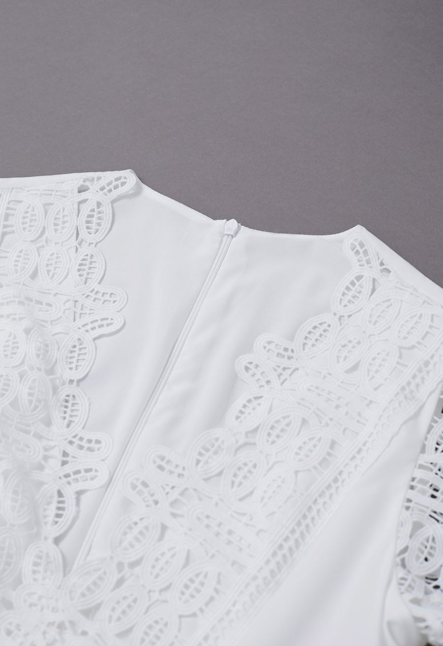 V-Neck Lace Panelled Sleeveless Maxi Dress in White