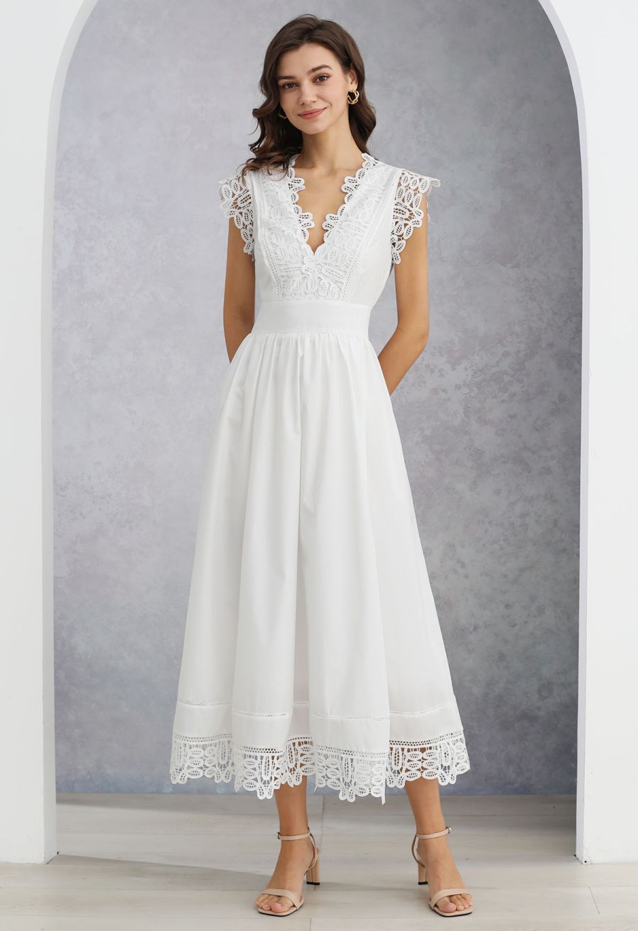 V-Neck Lace Panelled Sleeveless Maxi Dress in White