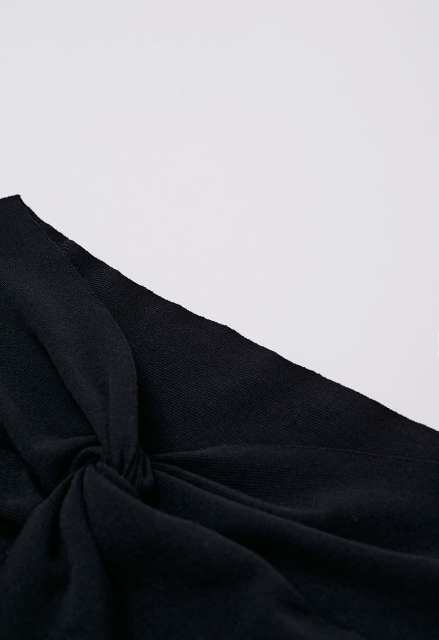 Twisted Off-Shoulder Short Sleeve Cropped Knit Top in Black