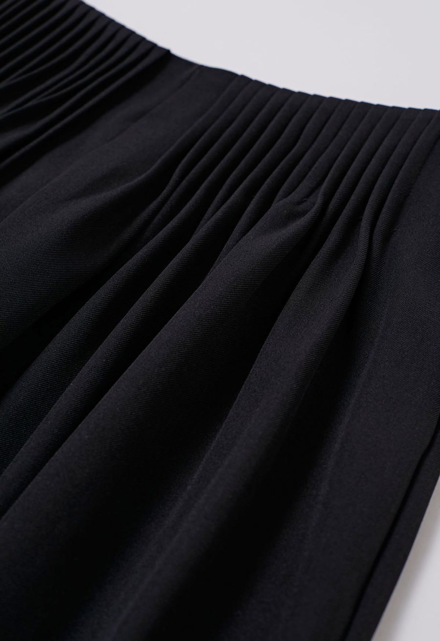 Accordion Pleats Waist Wide-Leg Pants in Black