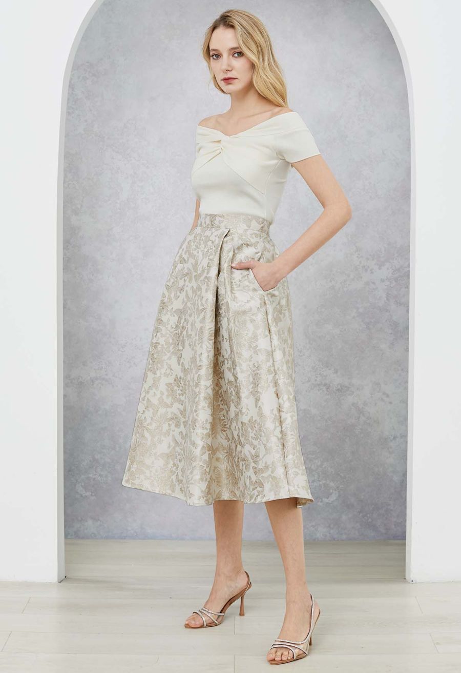 Twisted Off-Shoulder Short Sleeve Cropped Knit Top in Cream