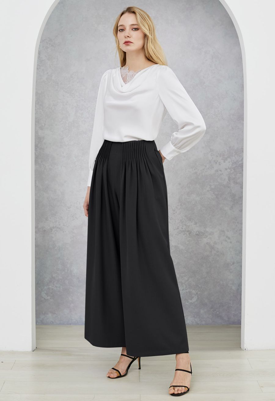 Accordion Pleats Waist Wide-Leg Pants in Black