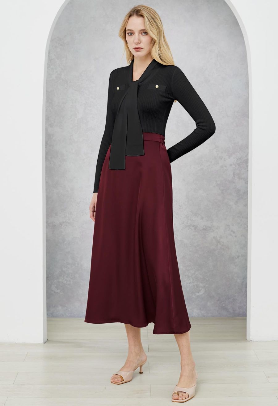 Golden Button Tie-Sash Knotted Fitted Knit Top in Black