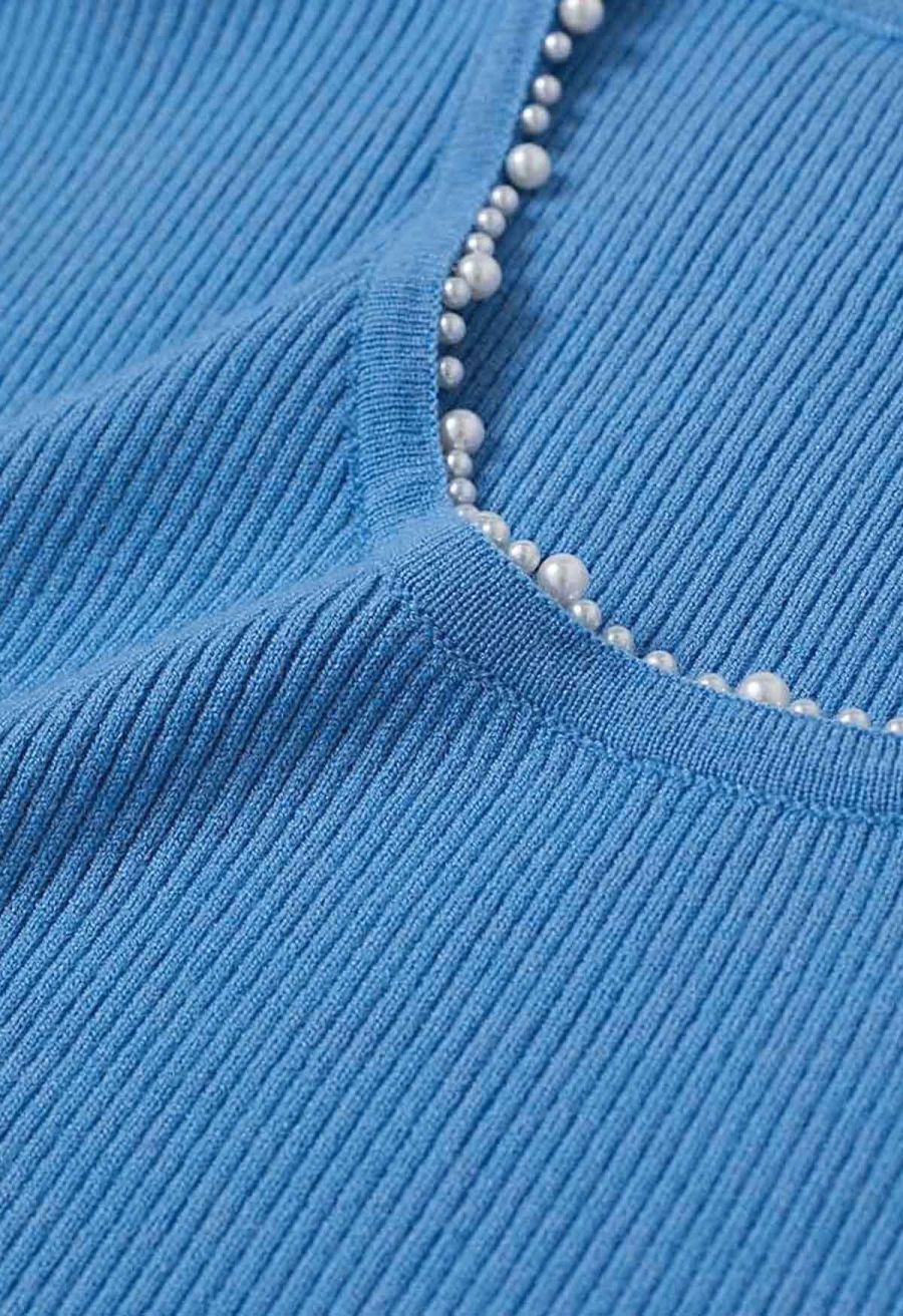 Pearl Trim Round Neck Short Sleeve Knit Top in Blue