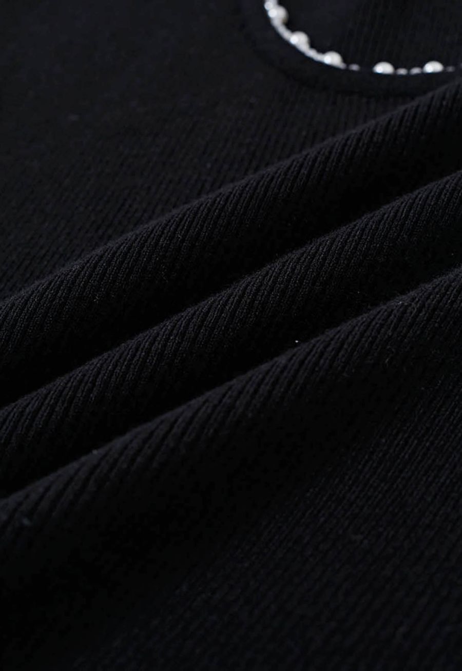 Pearl Trim Round Neck Short Sleeve Knit Top in Black