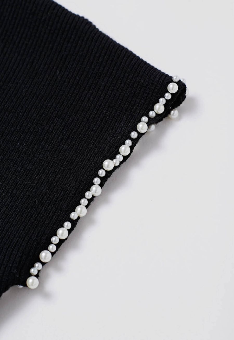 Pearl Trim Round Neck Short Sleeve Knit Top in Black
