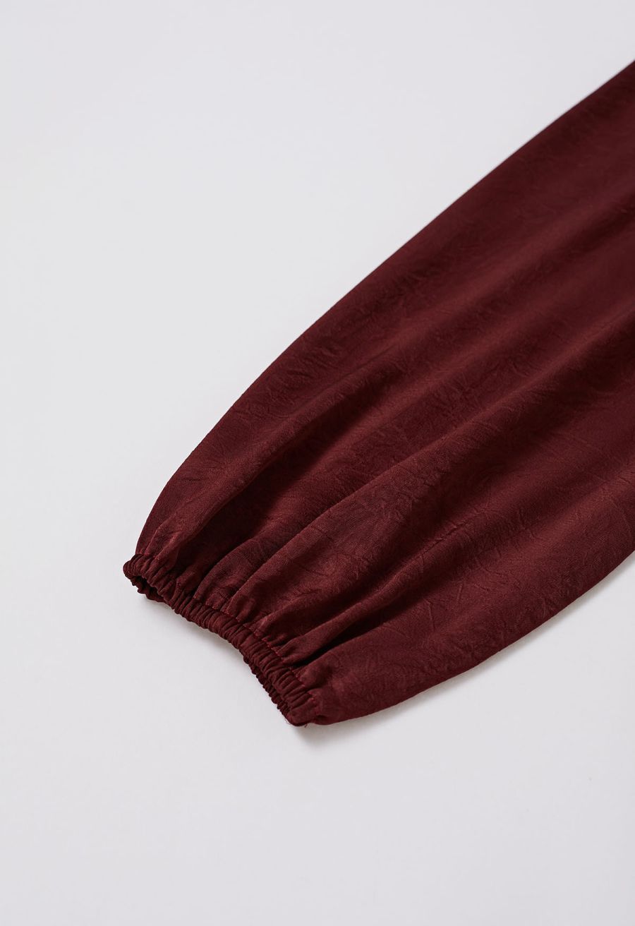 Pearl Decor Self-Tie Bowknot Textured Crop Top in Burgundy