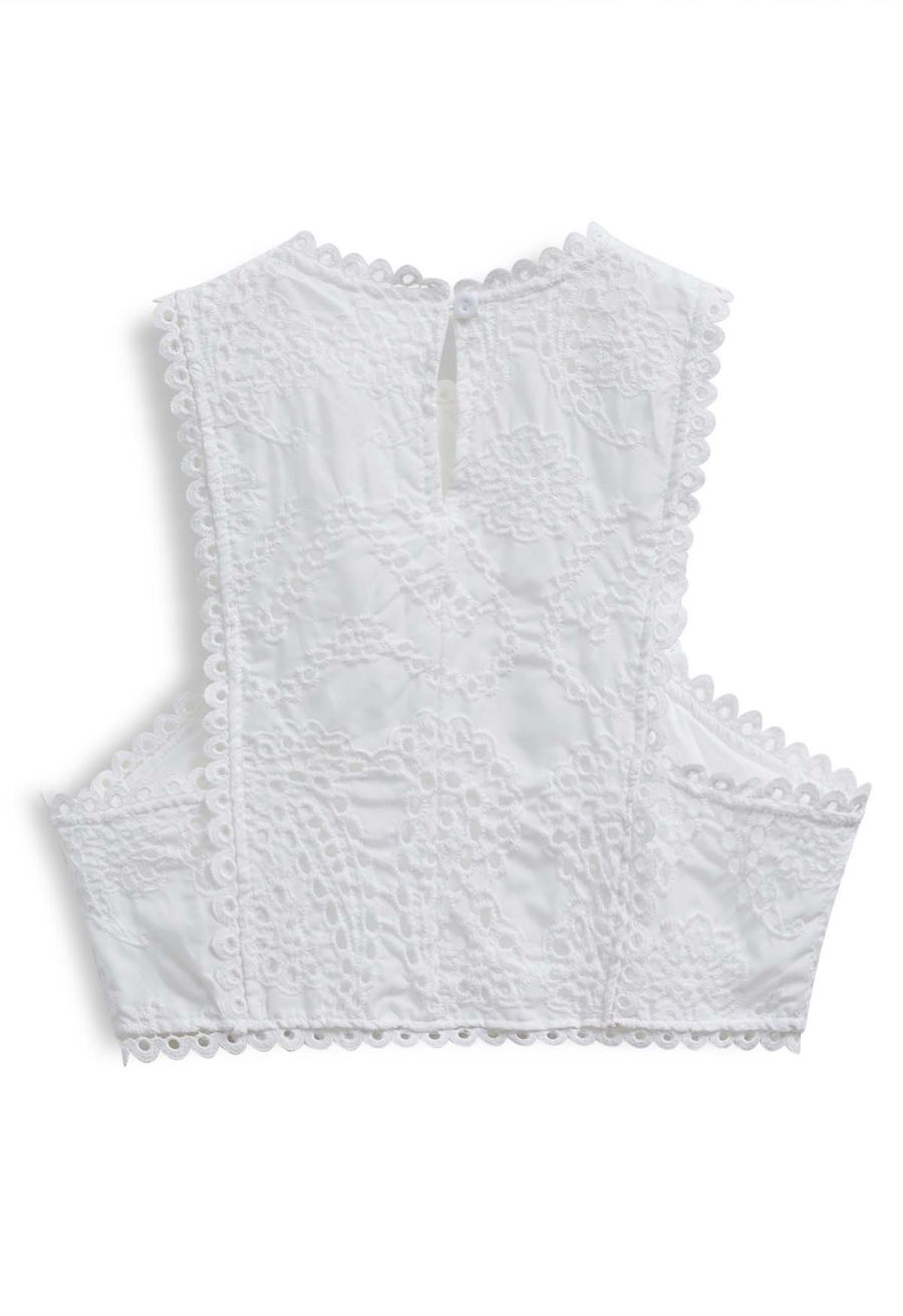 Paisley Eyelet Embroidery Sleeveless Crop Top in White