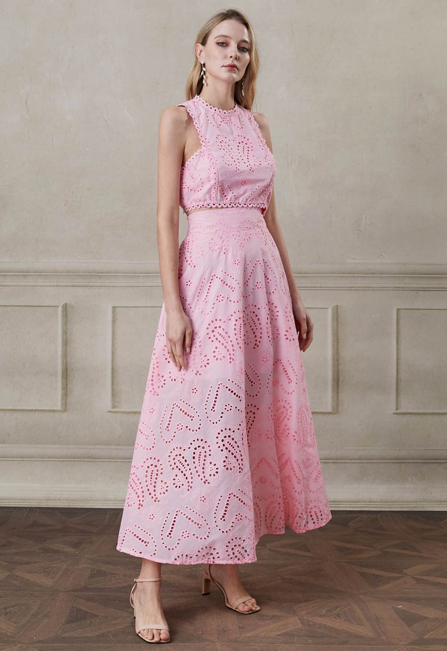 Paisley Eyelet Embroidery Sleeveless Crop Top in Pink