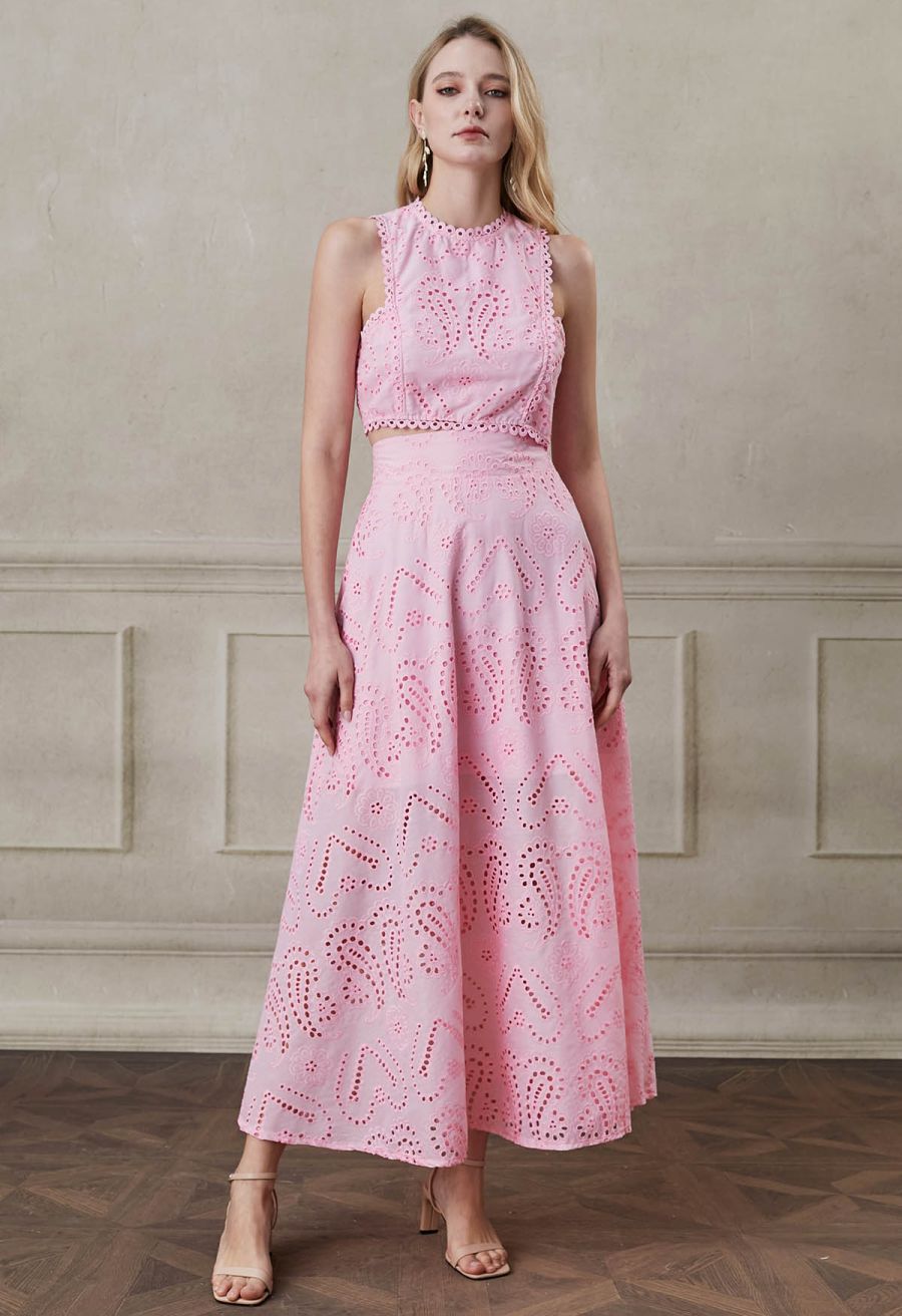 Paisley Eyelet Embroidery High-Waist Shirred Back Maxi Skirt in Pink
