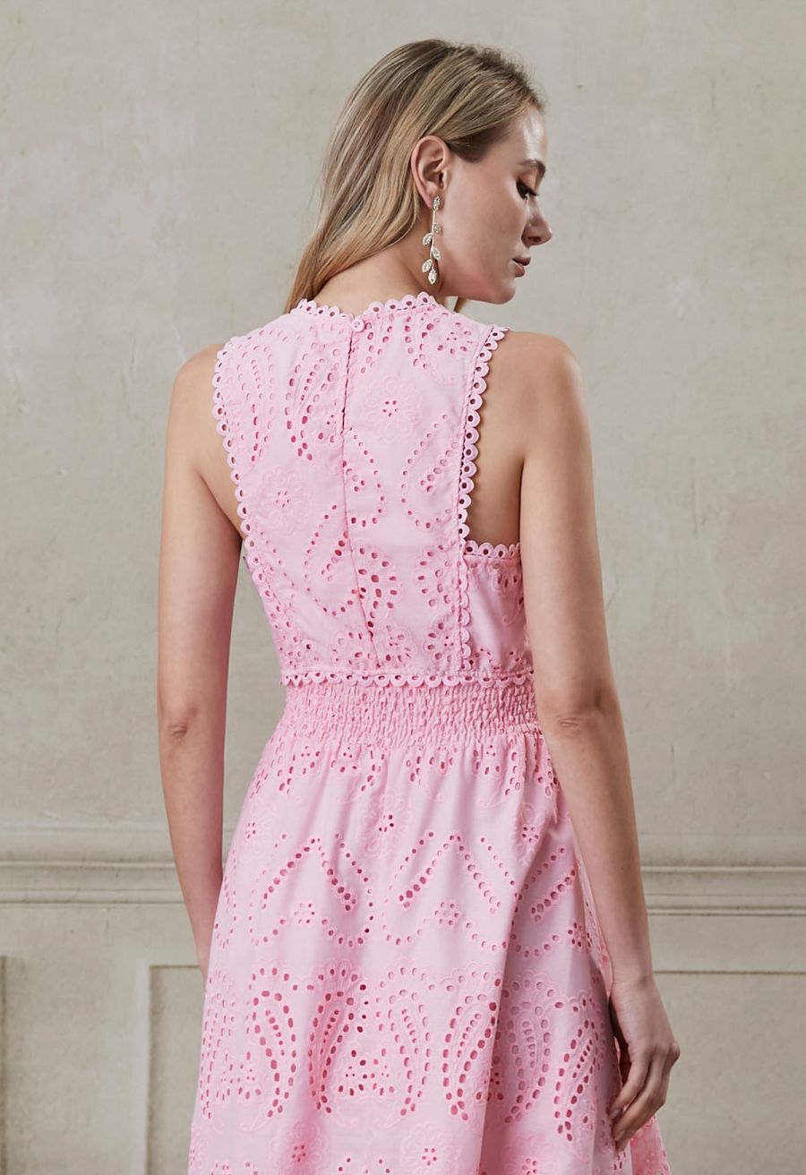 Paisley Eyelet Embroidery Sleeveless Crop Top in Pink